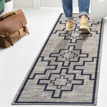 Ashkii Minimalist Medallion Machine-washable Area Rug